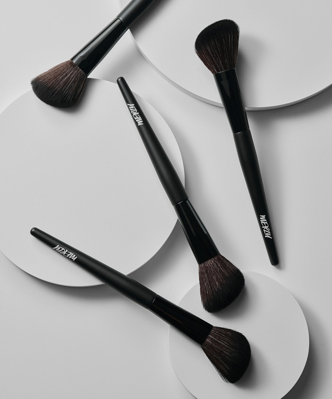 piyonna Noir In The Contour Brush Makeup Beauty Tools Makeup Brush