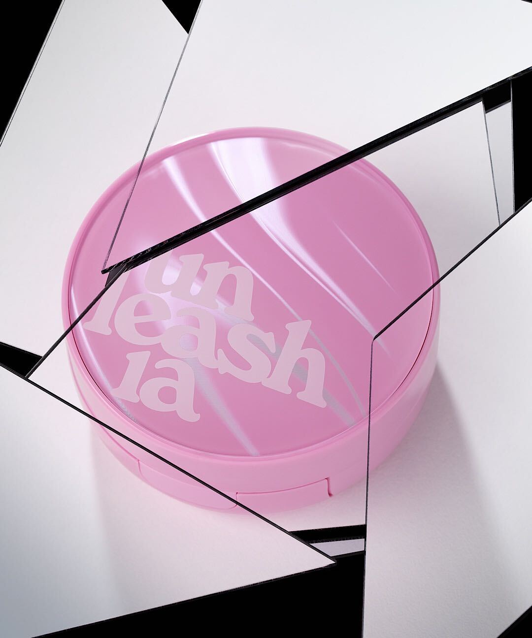 piyonna Don’t Touch Glass Pink Cushion Makeup Base Makeup Cushion