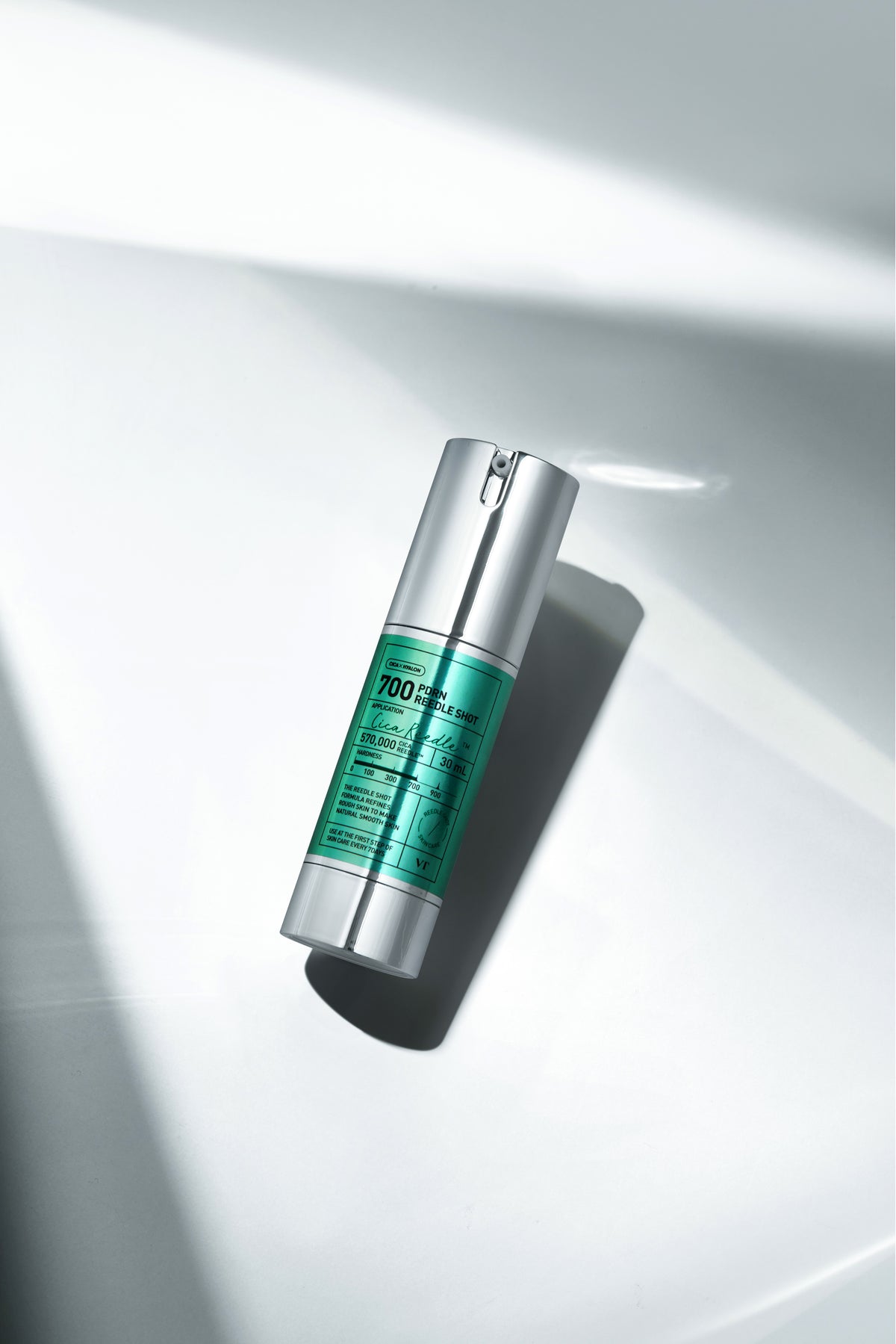 piyonna REEDLE SHOT 700 Face Care Lotion