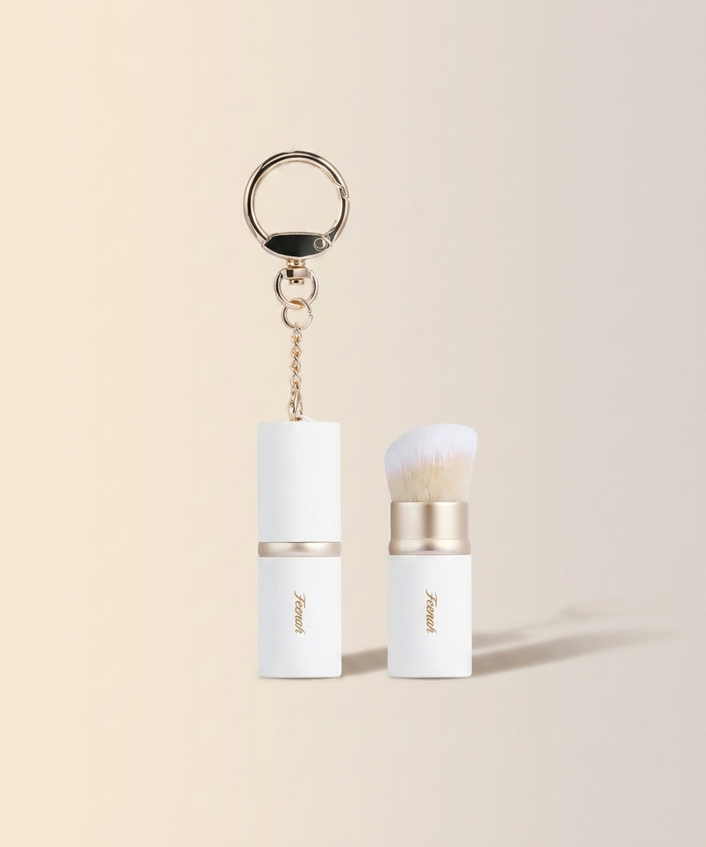 piyonna Feenah Feena 902 On The Go Mini Blur Brush with Keyring Maquillage Accessoires beauté Pinceau