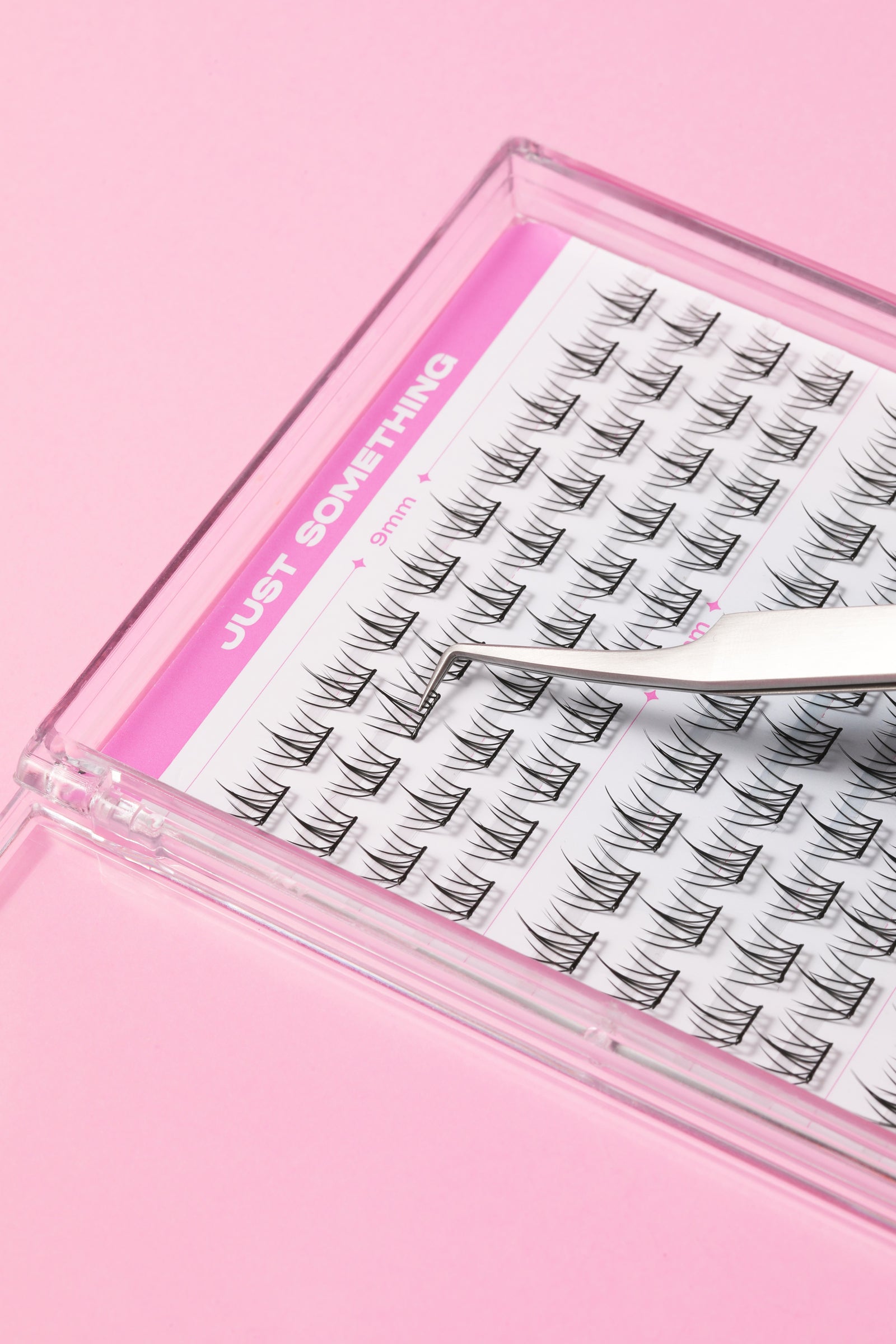 piyonna Justsomething Pin Point Eyelash Tweezer with Pouch Maquillage Accessoires beauté Faux cils