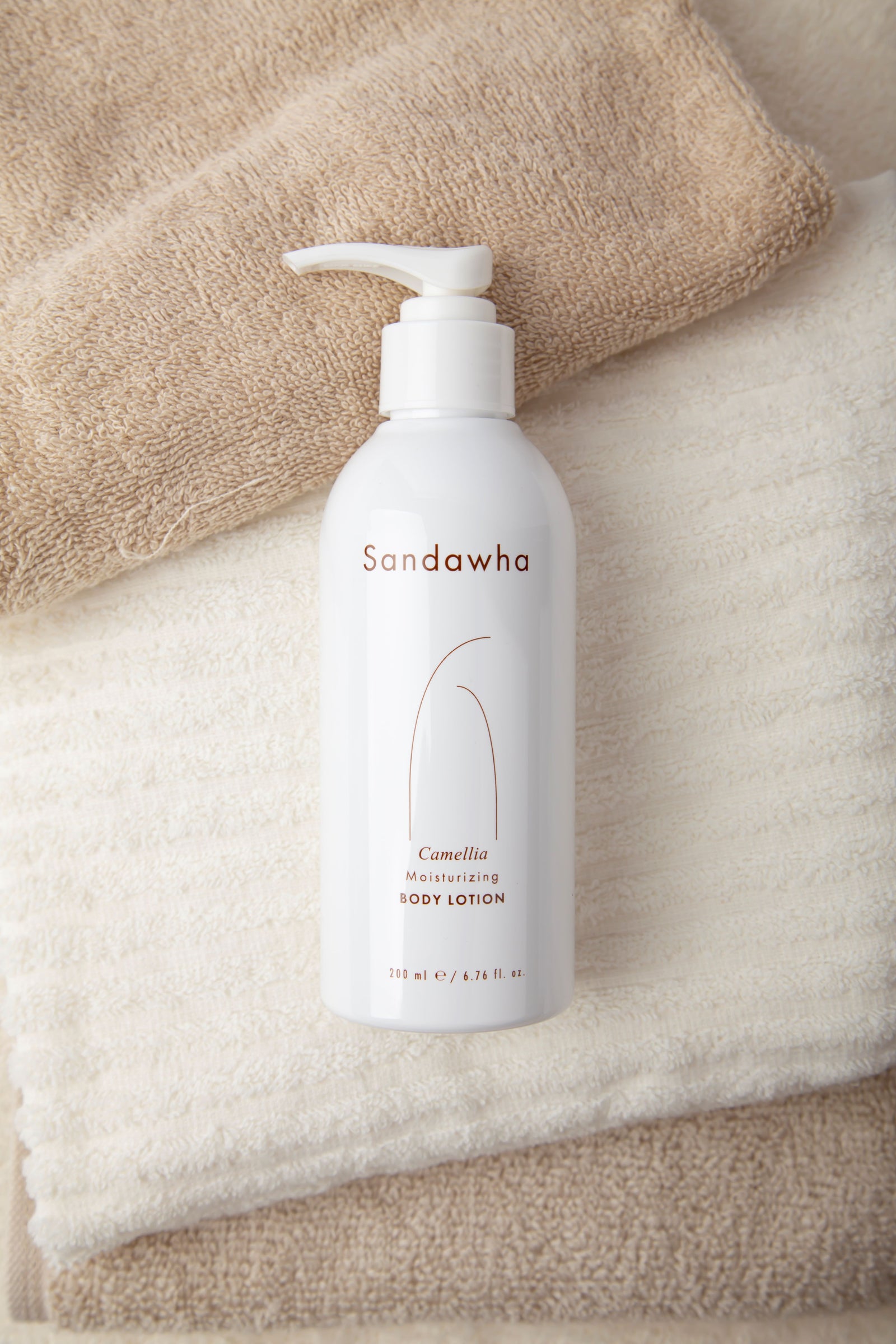 piyonna Sandahwa Camellia Moisturizing Body Lotion Corps & Cheveux Soin du corps Lait & Crème corps