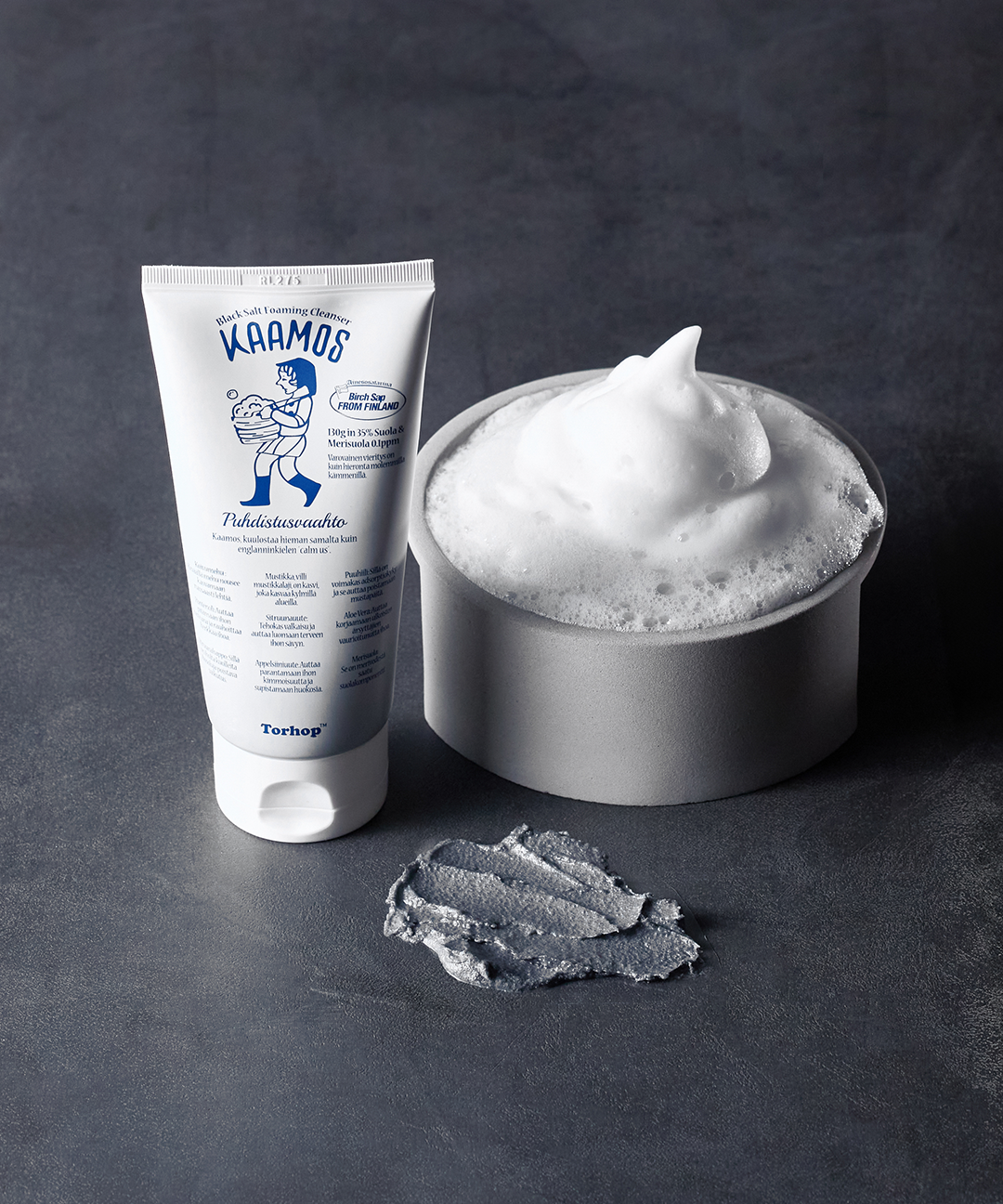 piyonna Kaamos Black Salt Foaming Cleanser 130g Soins visage Démaquillage Mousse nettoyante