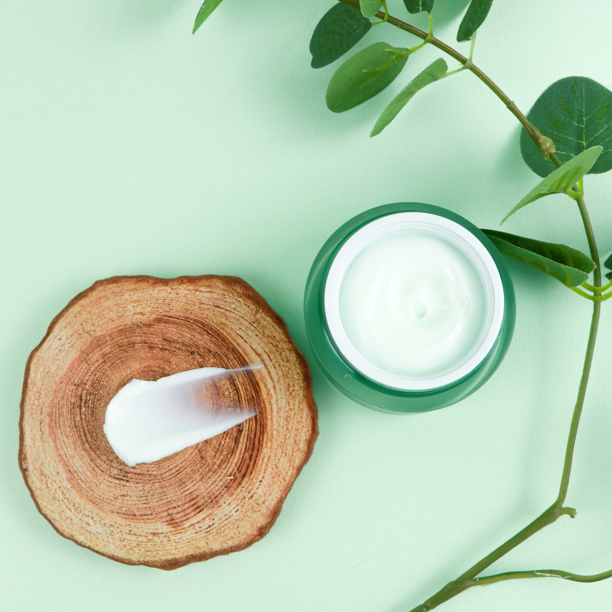 piyonna Natinda Crème Cica aux Aiguilles de Pin 50g Soins visage Crème