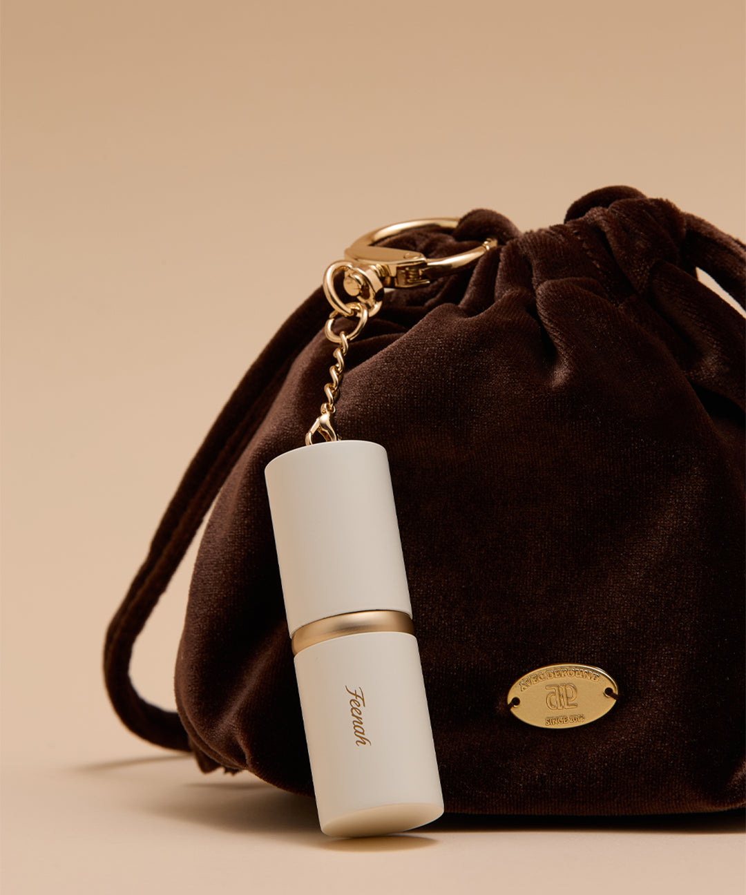 piyonna Feenah Feena 902 On The Go Mini Blur Brush with Keyring Maquillage Accessoires beauté Pinceau