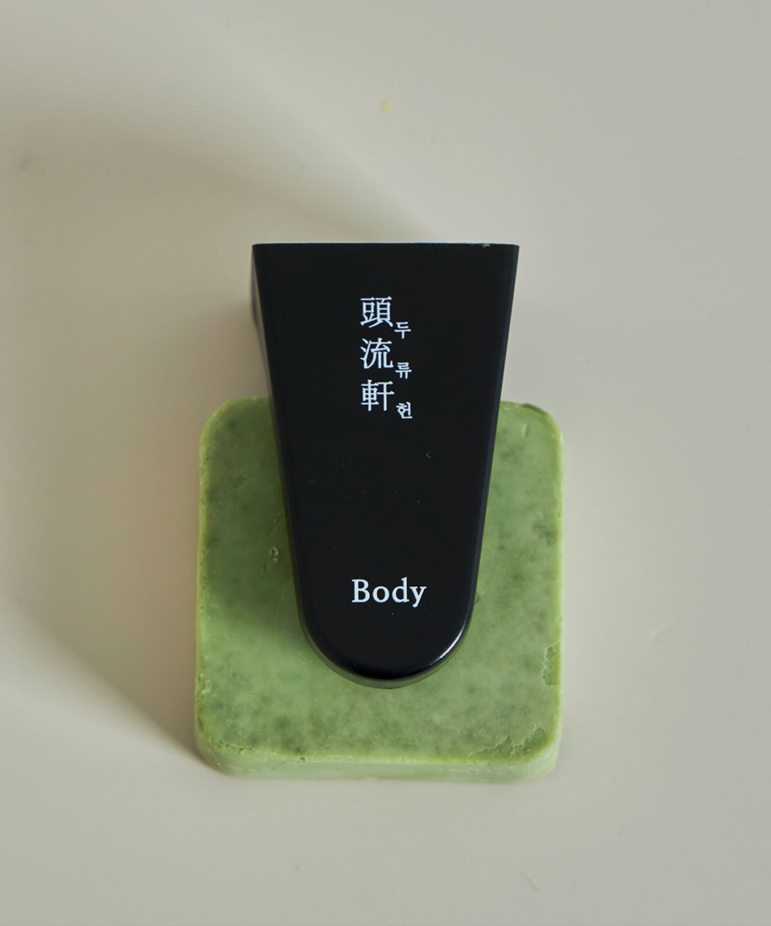 piyonna Perfume Shower Bar Cheveux & Soins corps Soin du corps Savon