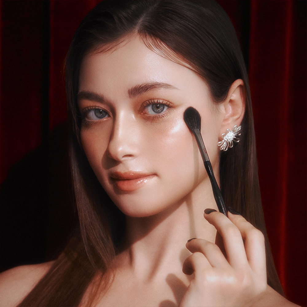 piyonna P01 Highlighter Brush Makeup Beauty Tools Makeup Brush